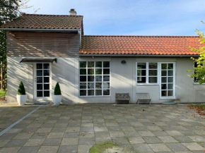 Modern 2 bedroom cottage close to airport and town - sleeps 8, Copenhagen